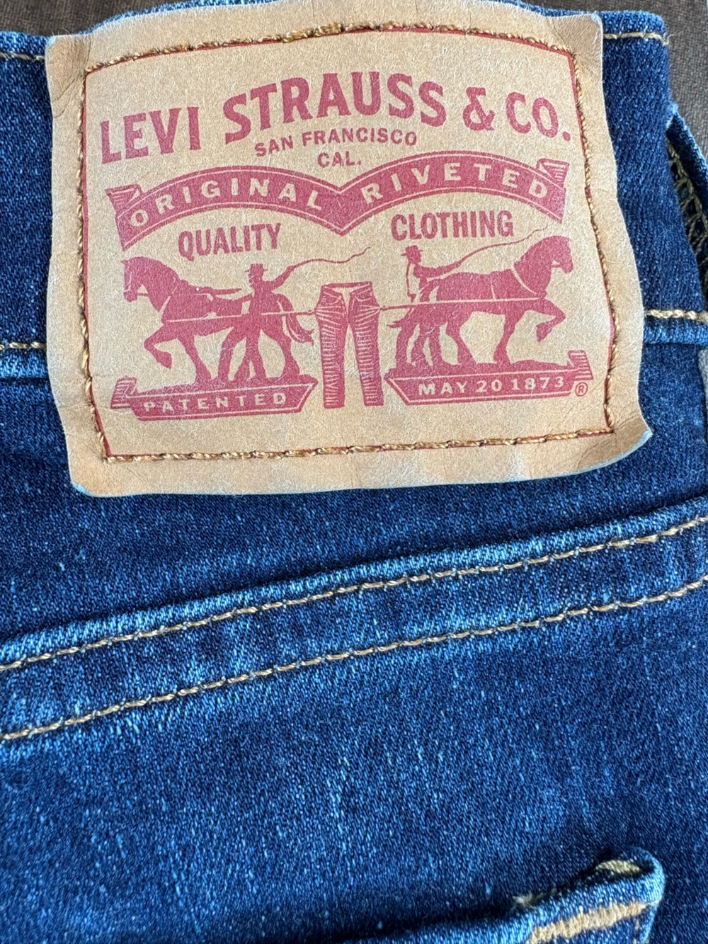 Levi's 720 High Rise Super Skinny Jeans Medium Wash Blue Women's Size 28 - Picture 6 of 7